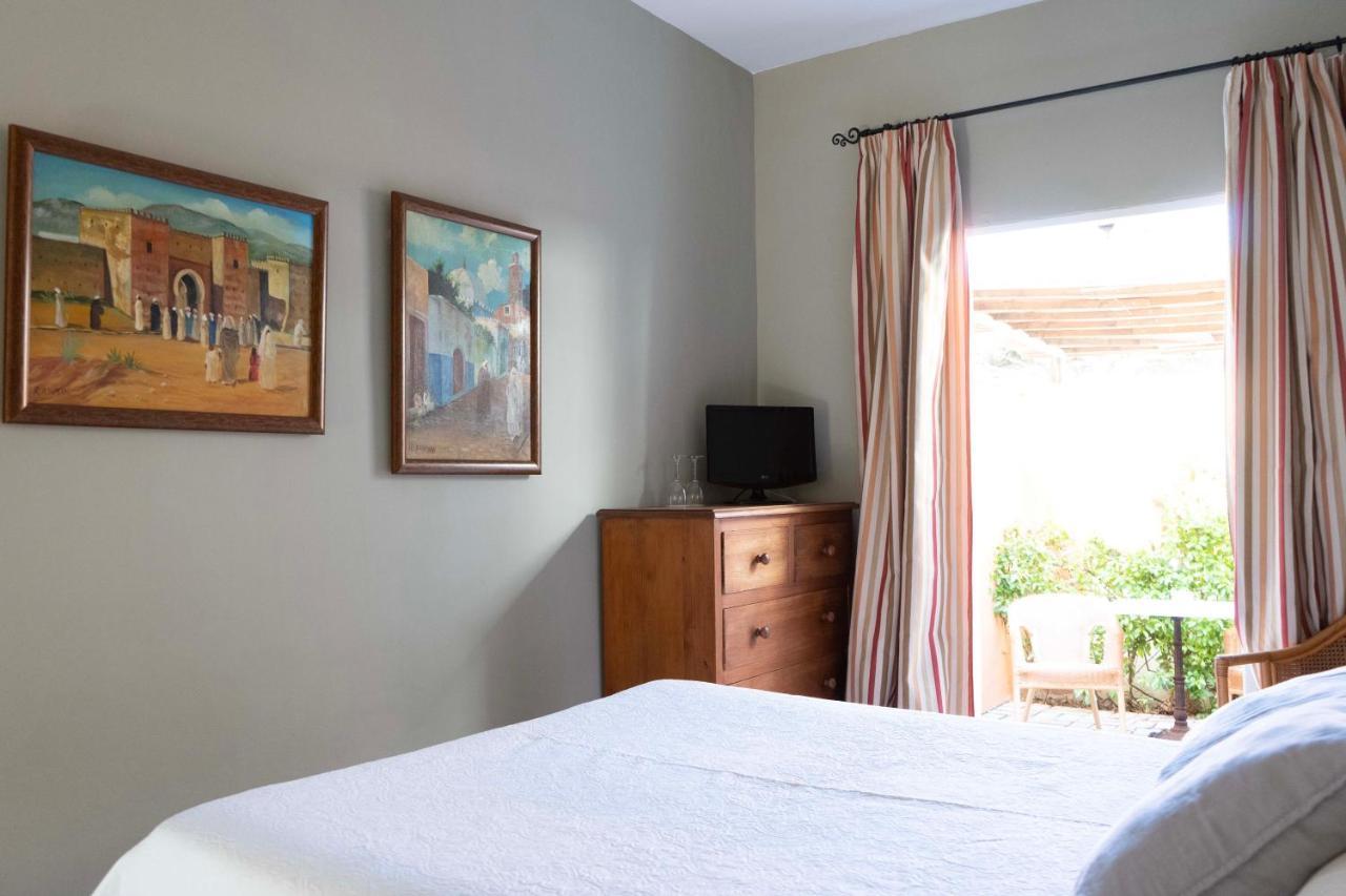 Hotel Madreselva - Grupo Califa ลอสกาญอสเดเมกา ภายนอก รูปภาพ